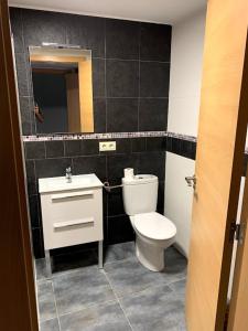 Koupelna v ubytování Apartaments L'Arc