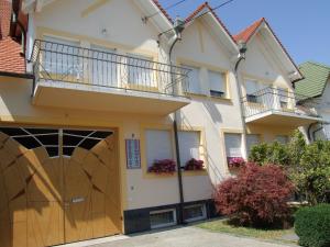 Gallery image of Apartment R&eacute;v&eacute;sz in Hark&aacute;ny