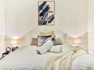 Amazing River View - 3 Bedroom Apartment - Brisbane CBD - Netflix - Fast Wifi - Carpark客房内的一张或多张床位
