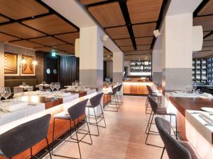 Restauracja lub miejsce do jedzenia w obiekcie Novotel Parma Centro