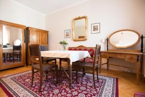 Posezení v ubytování Hotel-Garni Goldenes Kreuz