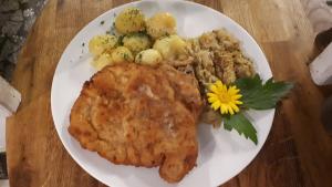Jedzenie in lodge lub w pobliżu