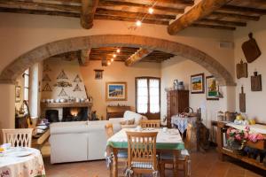 Un restaurante o sitio para comer en Agriturismo San Giorgio