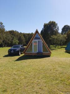 Hoone, kus the country house asub