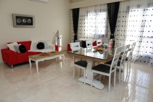 Posedenie v ubytovaní Chrysiida Apartment