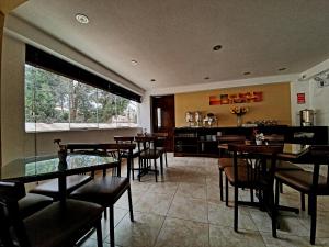 Ein Restaurant oder anderes Speiselokal in der Unterkunft Vita Hoteles Colca 