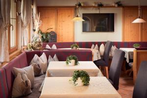 Posezení v ubytování Hotel Central - das kleine Boutique Hotel am Achensee + 37 fotografií