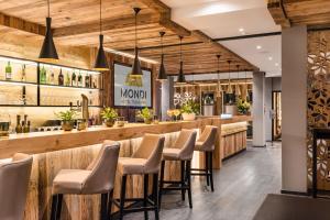 Lounge nebo bar v ubytování MONDI Hotel Tscherms
