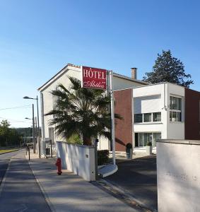 Das Gebäude in dem sich das Hotel befindet