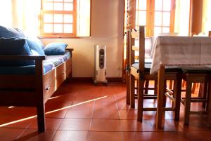 Posezení v ubytování Comfortable Apartment in Seia with Terrace and Fireplace + 3 fotografie