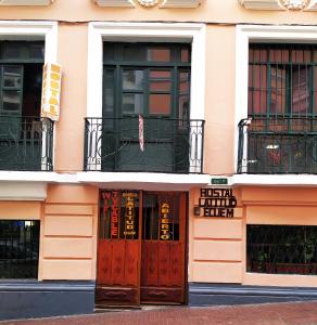 Exteriér nebo vchod ubytování Hostal Latitud Ecuem