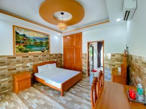 Khu vực ghế ngồi tại Phu My Hung Bungalow