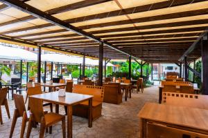 Restaurace v ubytování Complex Sunrise by HMG - All Inclusive