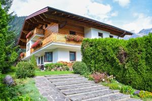 Budynek, w którym mieści się apartament