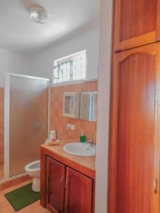 Ванна кімната в Tulsi Apartment & Studio
