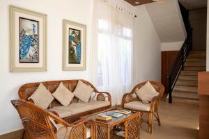 Posezení v ubytování La Vaiencia Beach Resort, Morjim