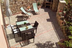 Patio nebo venkovní prostory v ubytování NATURAL DREAM APARTMENT BLUE WIFI