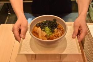 酒店内部或周边提供的食物