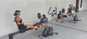 Fitness centrum a/nebo fitness zařízení v ubytování Pension Tiputa Lodge Rangiroa