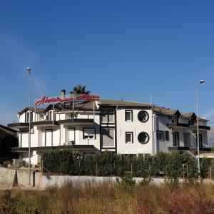 Budova, kde se aparthotel nachází