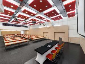 The business area and/or conference room at Novotel Budapest City