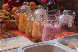 Makanan di atau berdekatan hotel