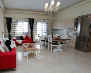 Kuchyňa alebo kuchynka v ubytovaní Chrysiida Apartment