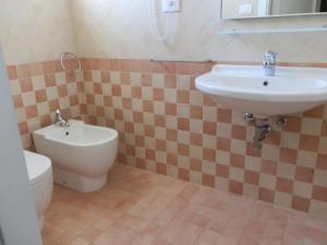 A bathroom at Hotel Nautic B&B