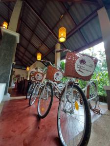 Radfahren an der Unterkunft Khanom Sea Beach Resort oder in der Nähe