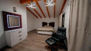 Ένα ή περισσότερα κρεβάτια σε δωμάτιο στο Monac Panoramic SPA