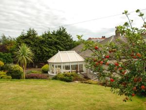 The building where the guesthouse is located 