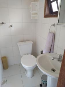 Bilik mandi di Casa da Tia Ni +14 gambar
