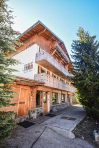 Gallery image of Chalet Alpe d'Huez 1850-Sea and Mountain Pleasure in L'Alpe-d'Huez