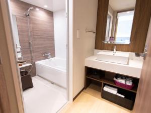 Koupelna v ubytování Asakusa Tobu Hotel