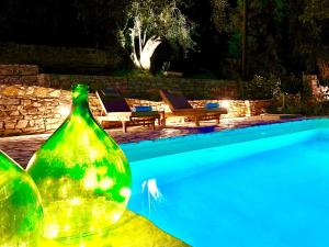 Bazén v ubytovaní Villa Eva Agni with private pool by DadoVillas alebo v jeho blízkosti