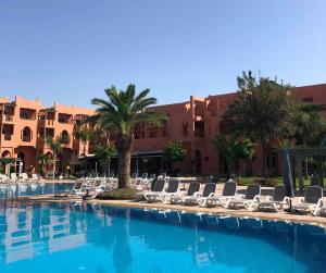 Bazén v ubytování Palm Plaza Marrakech nebo v jeho okolí