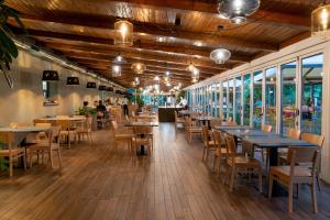 En restaurant eller et andet spisested på Camping Ca' Savio