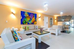 Kuchyň nebo kuchyňský kout v ubytování Hotel Bocagrande By GEH Suites