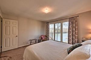 Lakefront Dayton Home with Great Views and Dock!