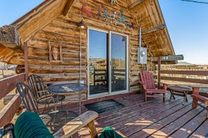 Balkón nebo terasa v ubytování Sunny Acres Cabin