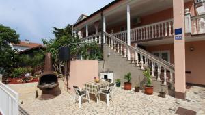 Balkon lub taras w obiekcie Apartment Kreslin