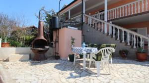 Balkon lub taras w obiekcie Apartment Kreslin