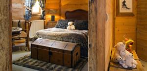 Postel nebo postele na pokoji v ubytování Chalet-Hôtel & Spa Les Cimes