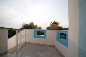 Balkon lub taras w obiekcie Villa SALENTO2 -doppio terrazzo panoramico vista mare mozzafiato immersa nella natura