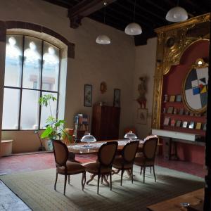 Posezení v ubytování casa-palau marques de cruilles