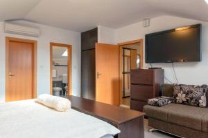 Posteľ alebo postele v izbe v ubytovaní Villa de Pinus + 34 fotografií