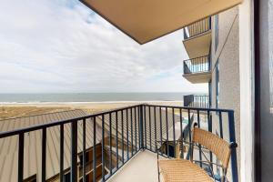a balcony with a view of the beach at Sea Colony - 502 Annapolis House in Bethany Beach