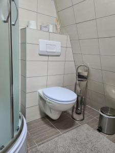 Koupelna v ubytování KUĆA NENO + 27 fotografií