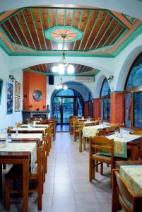 Restoran ili drugo mesto za obedovanje u objektu Hotel Faraggi