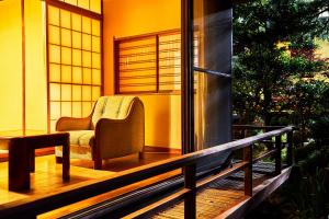 Posezení v ubytování Suisui Garden Ryokan (in the Art Hotel Kokura New Tagawa)
